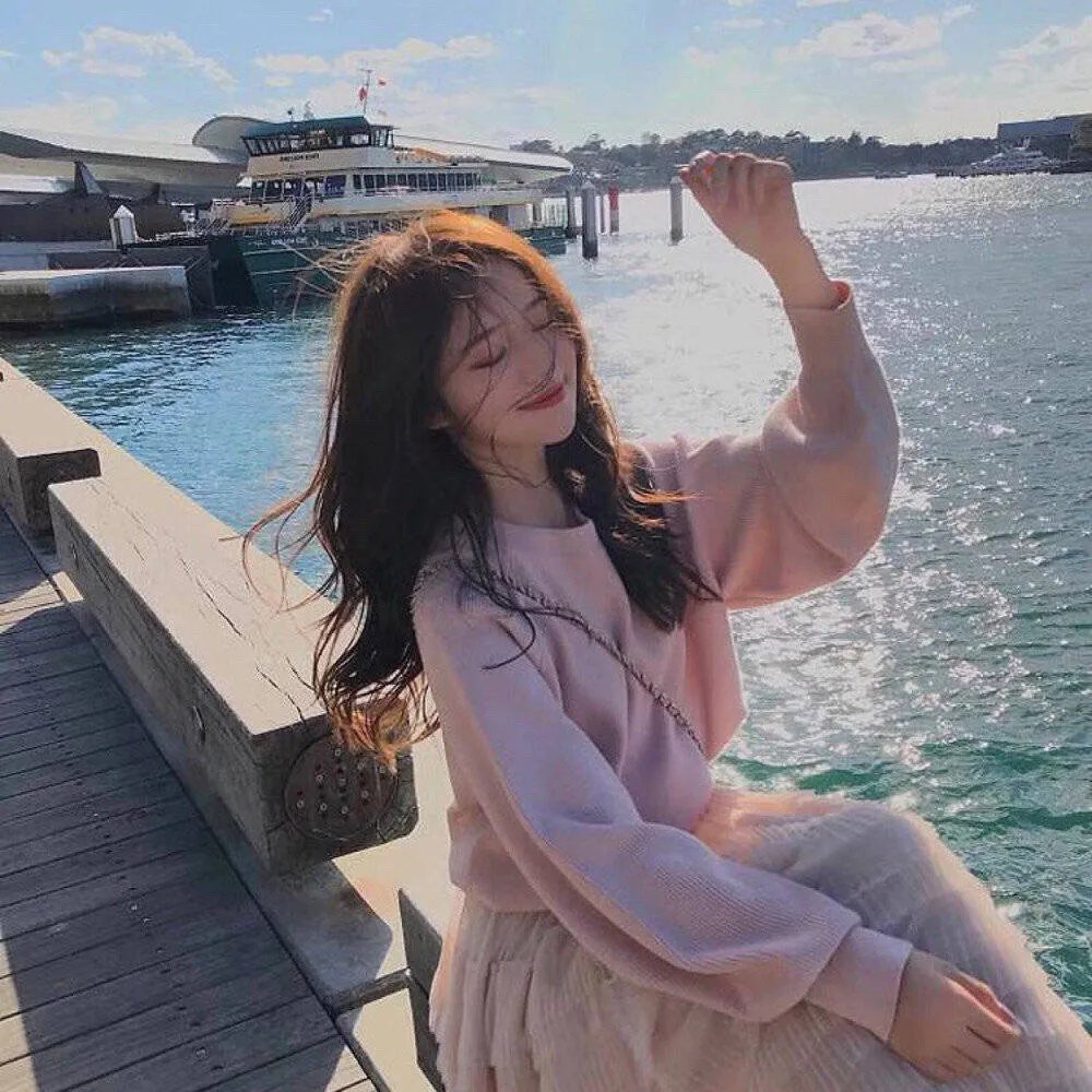 怪笑少女